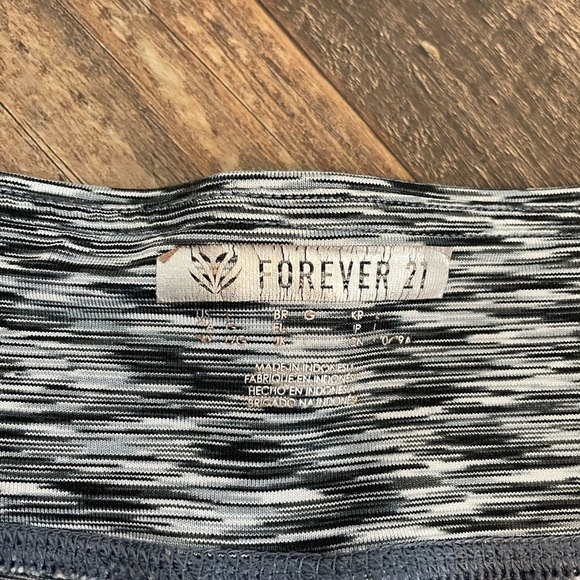 FOREVER 21 LEGGINGS L - Picture 4 of 5